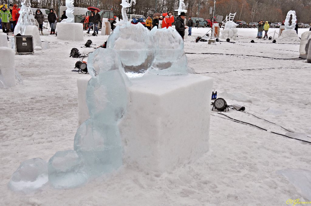 1501260_Inside_Outside.JPG - Inside Outside - Sculpture sur Glace - Valloire 2015