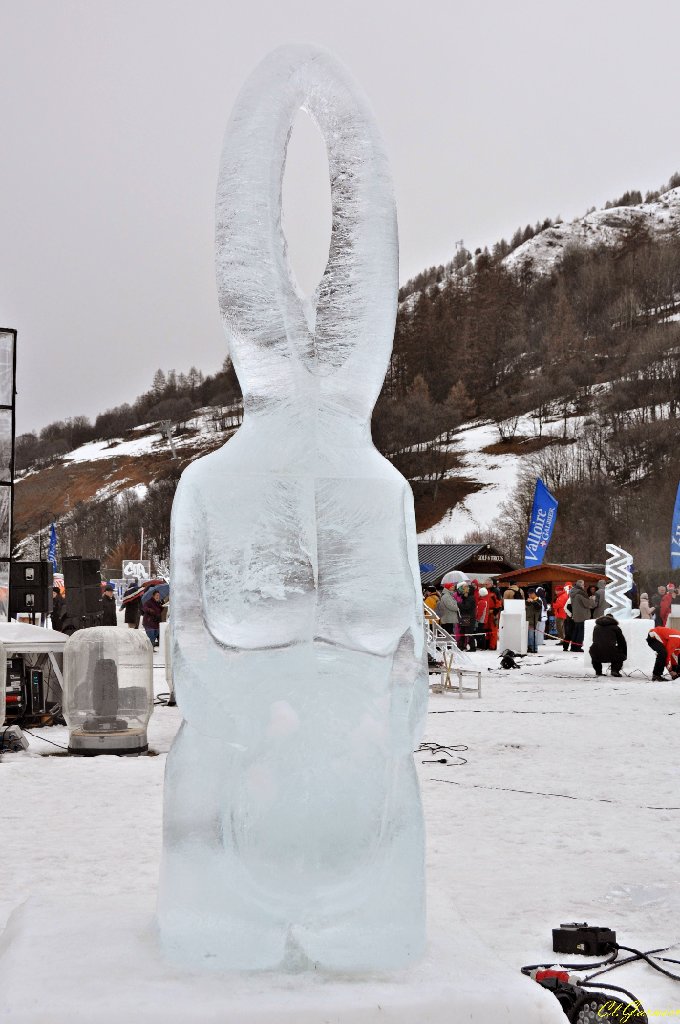 1501263_L-Homme_Moderne.JPG - L'Homme Moderne - Sculpture sur Glace - Valloire 2015