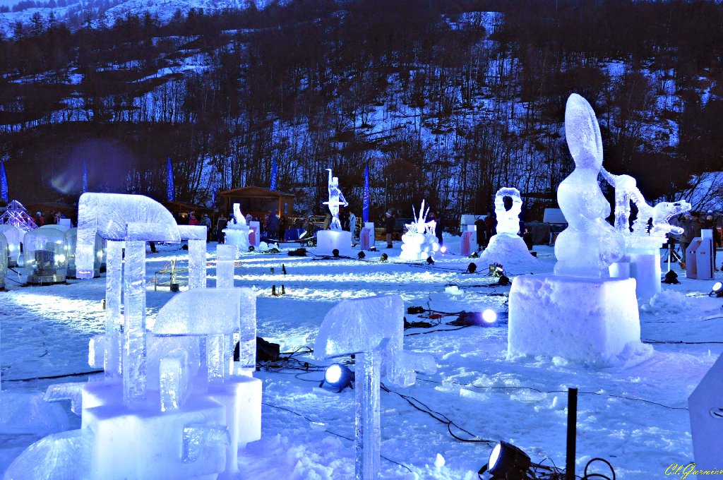 1501292_Flamants_Roses.JPG - Flamants Roses - Sculpture sur Glace - Valloire 2015