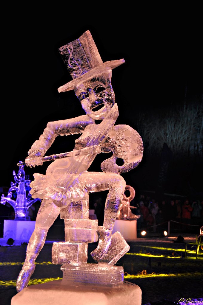 1501310_L-Art.JPG - L'Art - Sculpture sur Glace - Valloire 2015