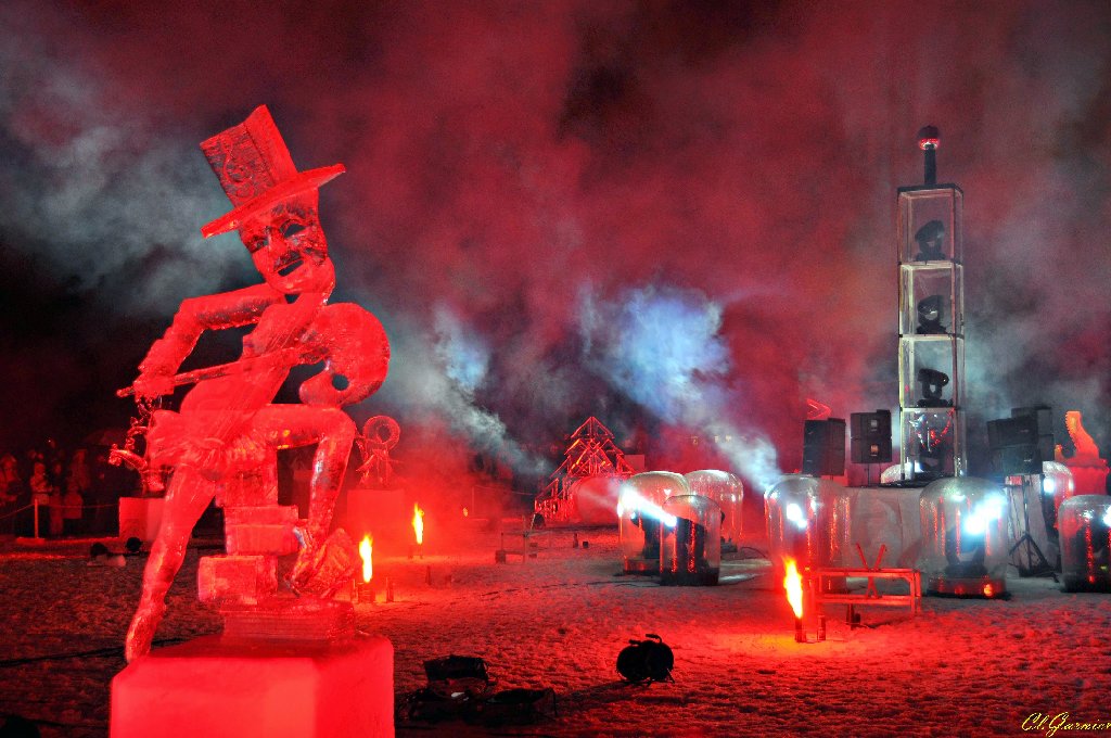 1501319_L-Art.JPG - L'Art - Sculpture sur Glace - Valloire 2015