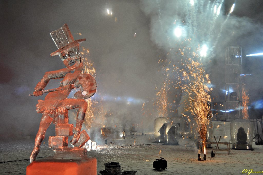 1501323_L-Art.JPG - L'Art - Sculpture sur Glace - Valloire 2015