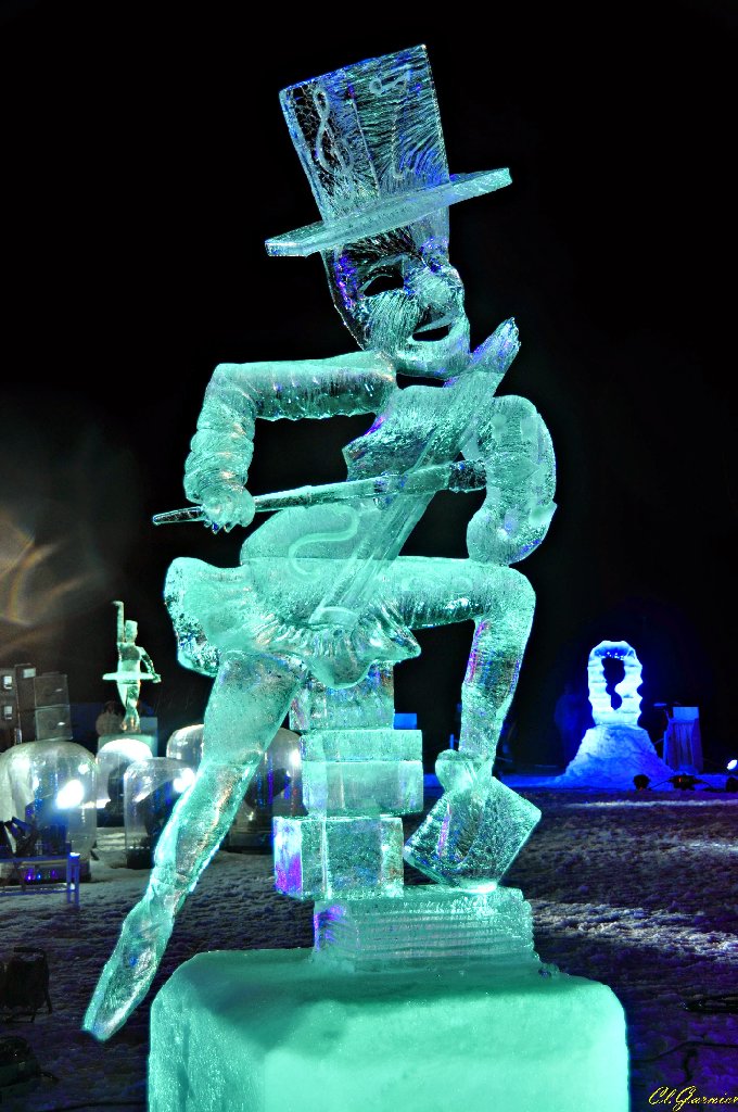 1501367_L-Art.JPG - L'Art - Sculpture sur Glace - Valloire 2015