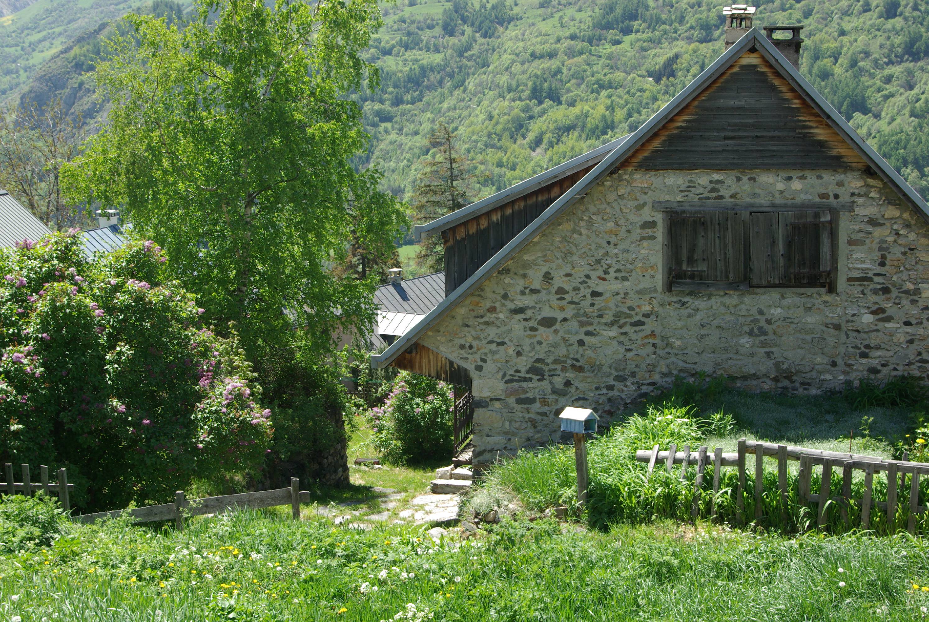 M15-chalet-au-hameau-du-col-de-sylvain-chaignon.JPG