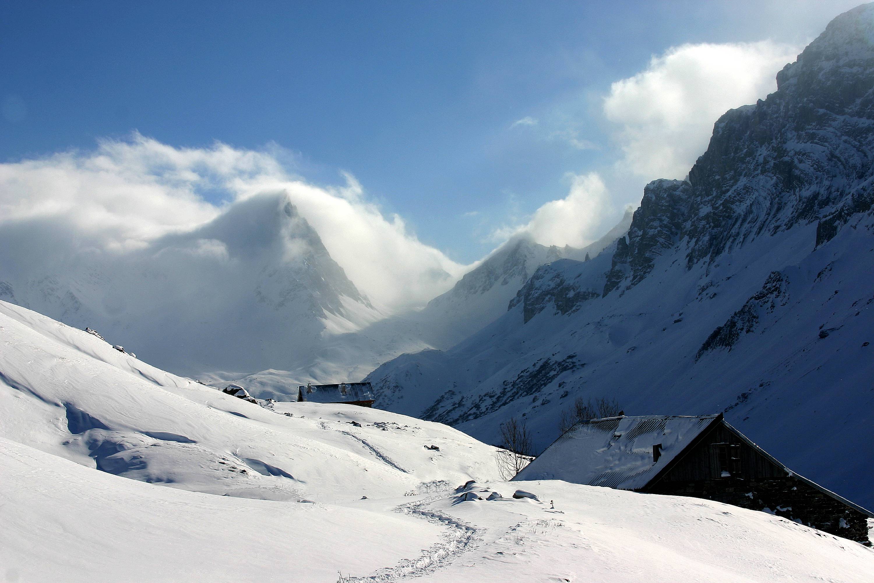 4S19-aiguille-noire-depuis-les-selles-hiver-de-Michel-Meyer.jpg