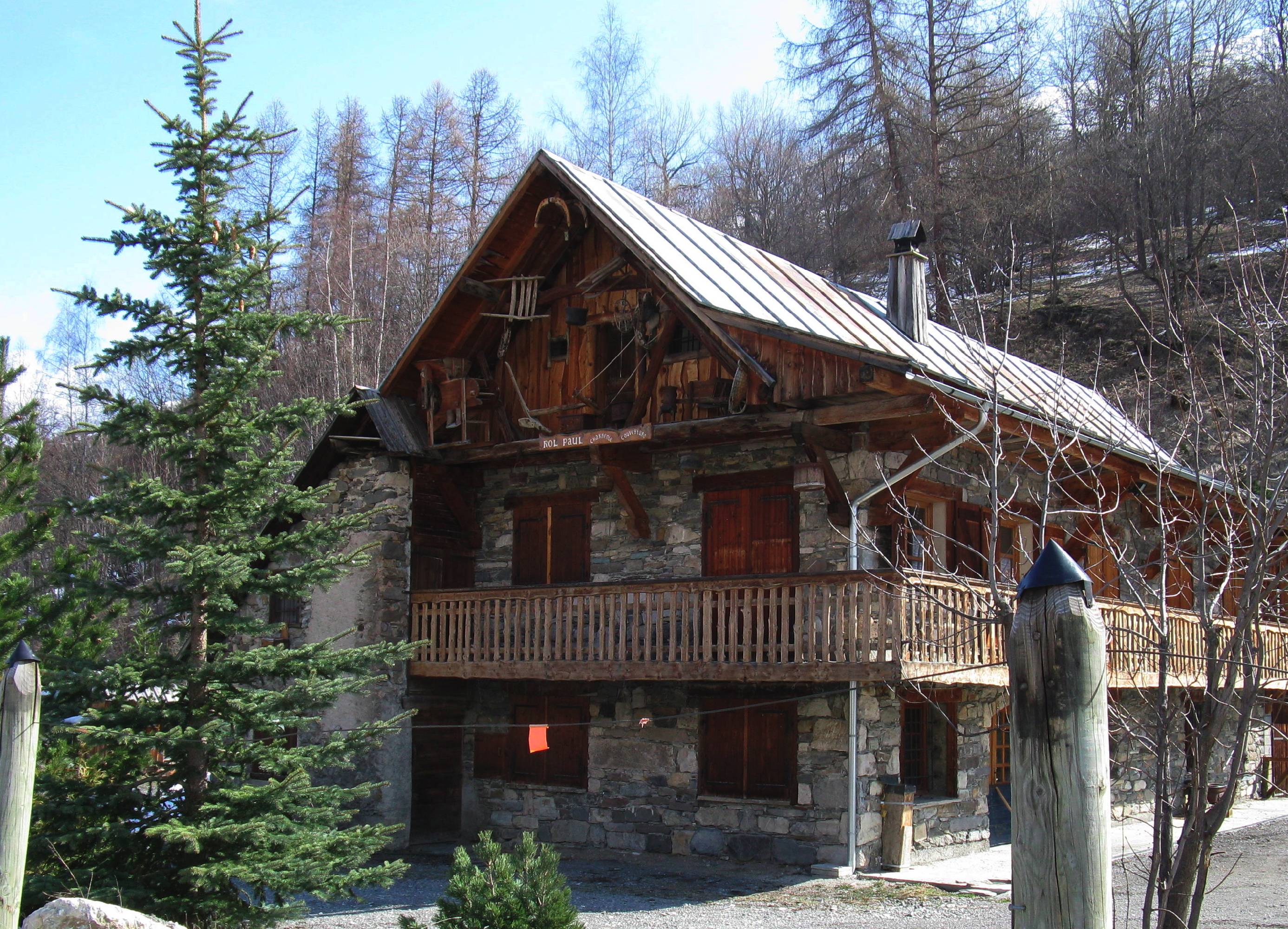 CH02-Chalet-Rol-Pratier-de-Irene-Kowarskya.jpg.JPG