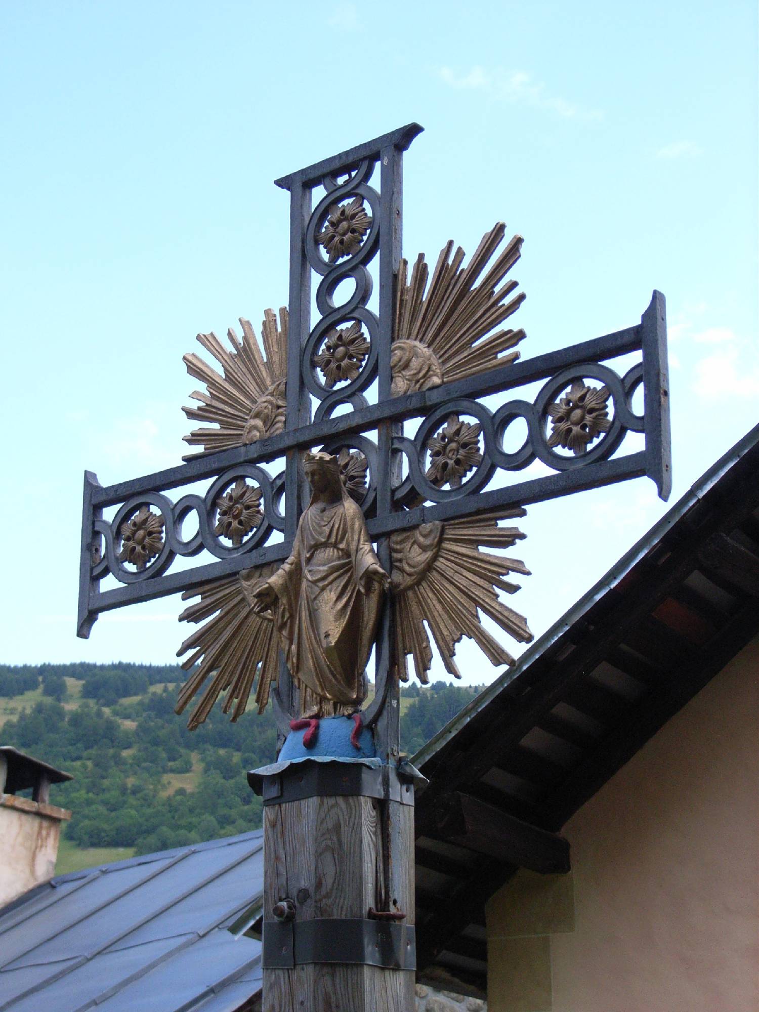 P05-Croix-Chapelle-des-Villards-de-Gisele-DuverneyPret.JPG