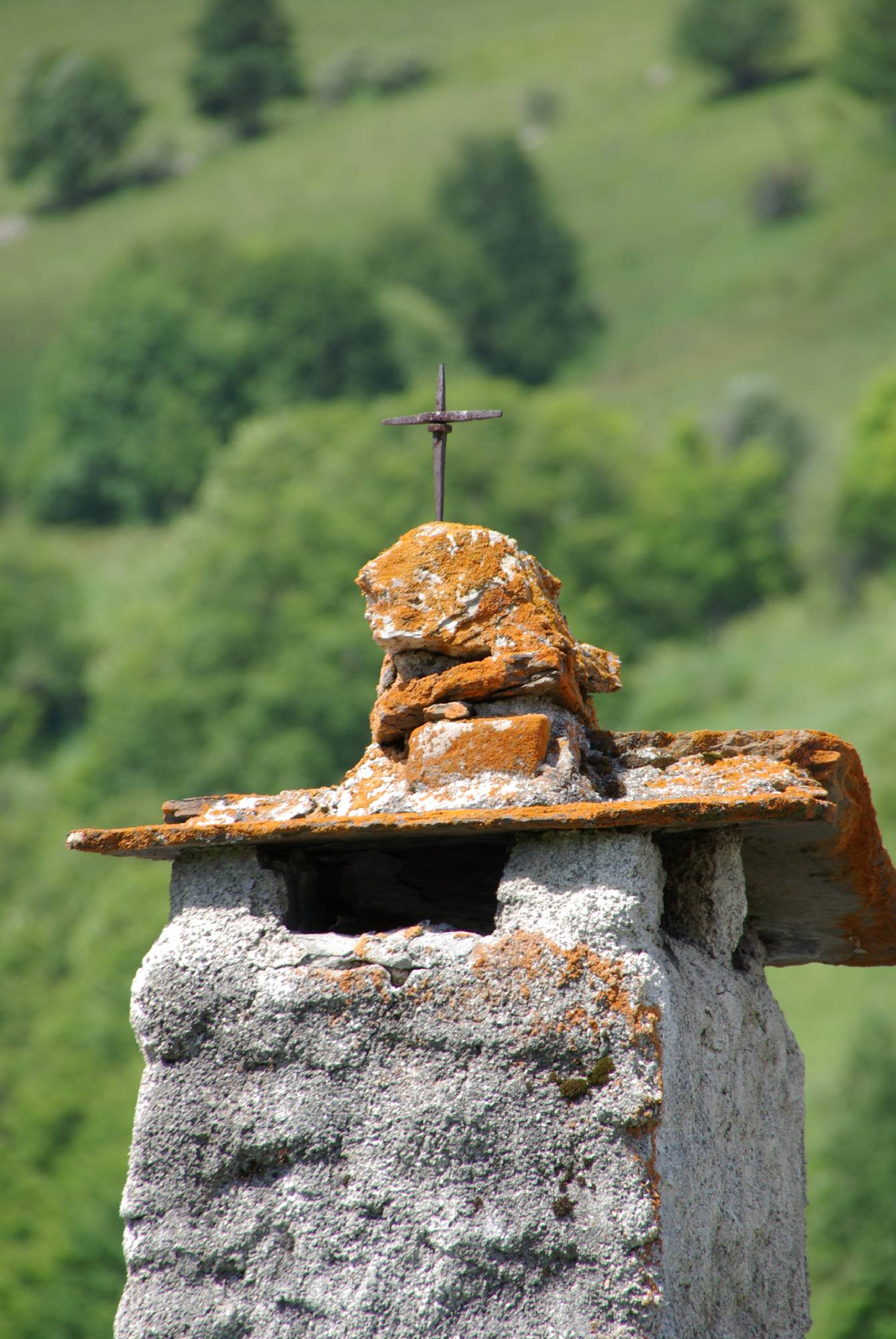 P09-Croix-de-cheminee-point-Ravier-Joseph-de-poortere.JPG - ----------------------