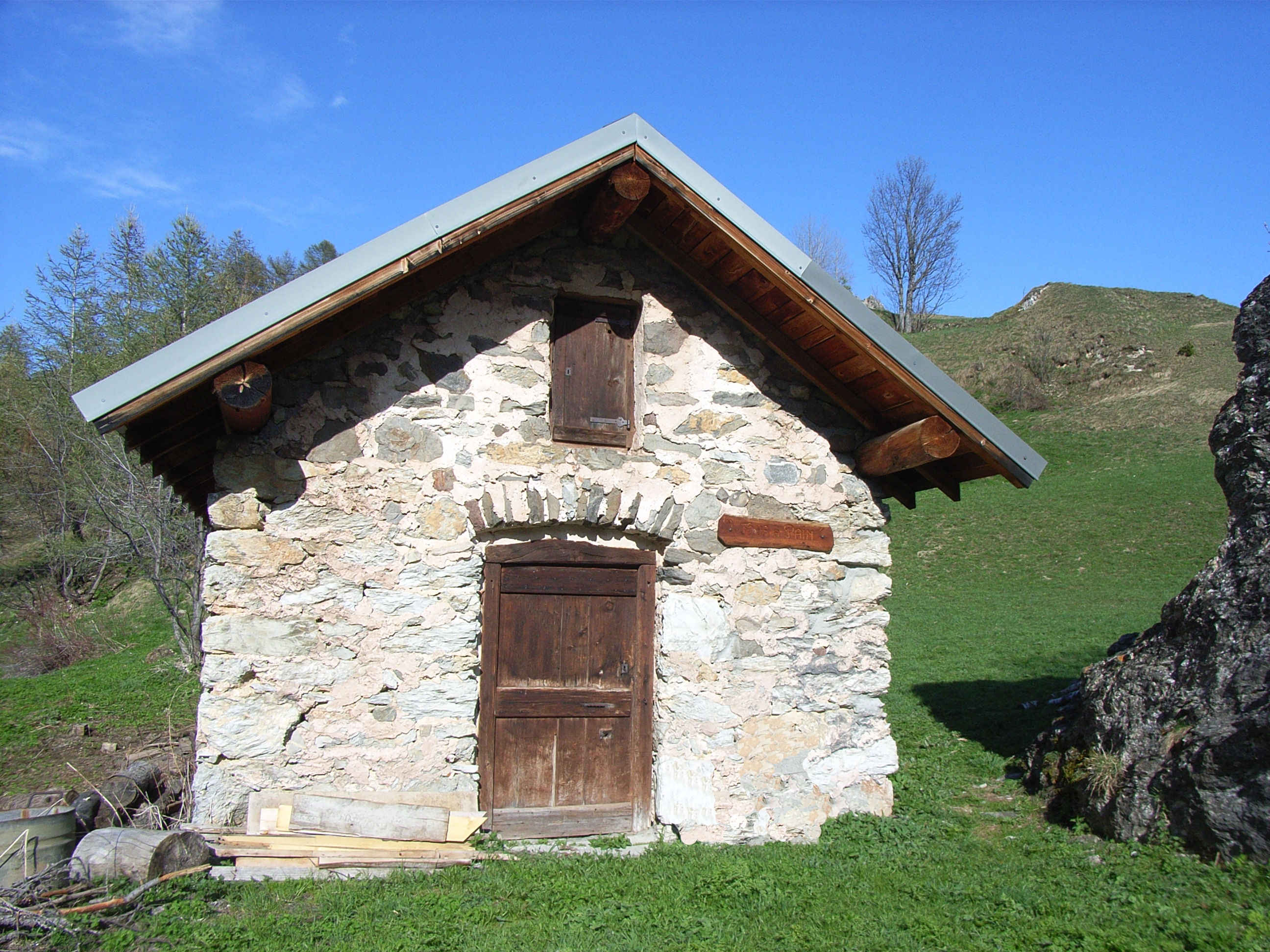 P16-Four-a-pain-du Poingt-Ravier.jpg