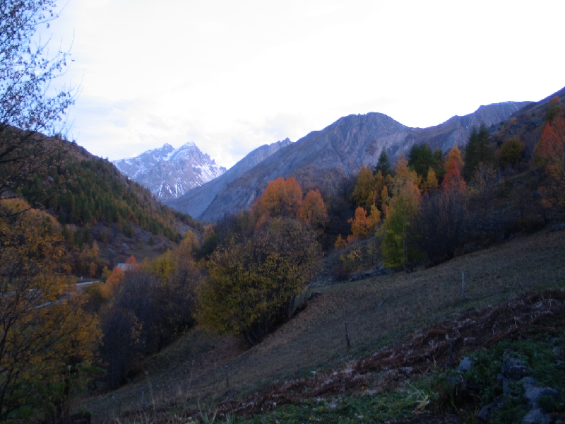 AM11-GR5-galibier-automne-de-Gerard-Garino.JPG