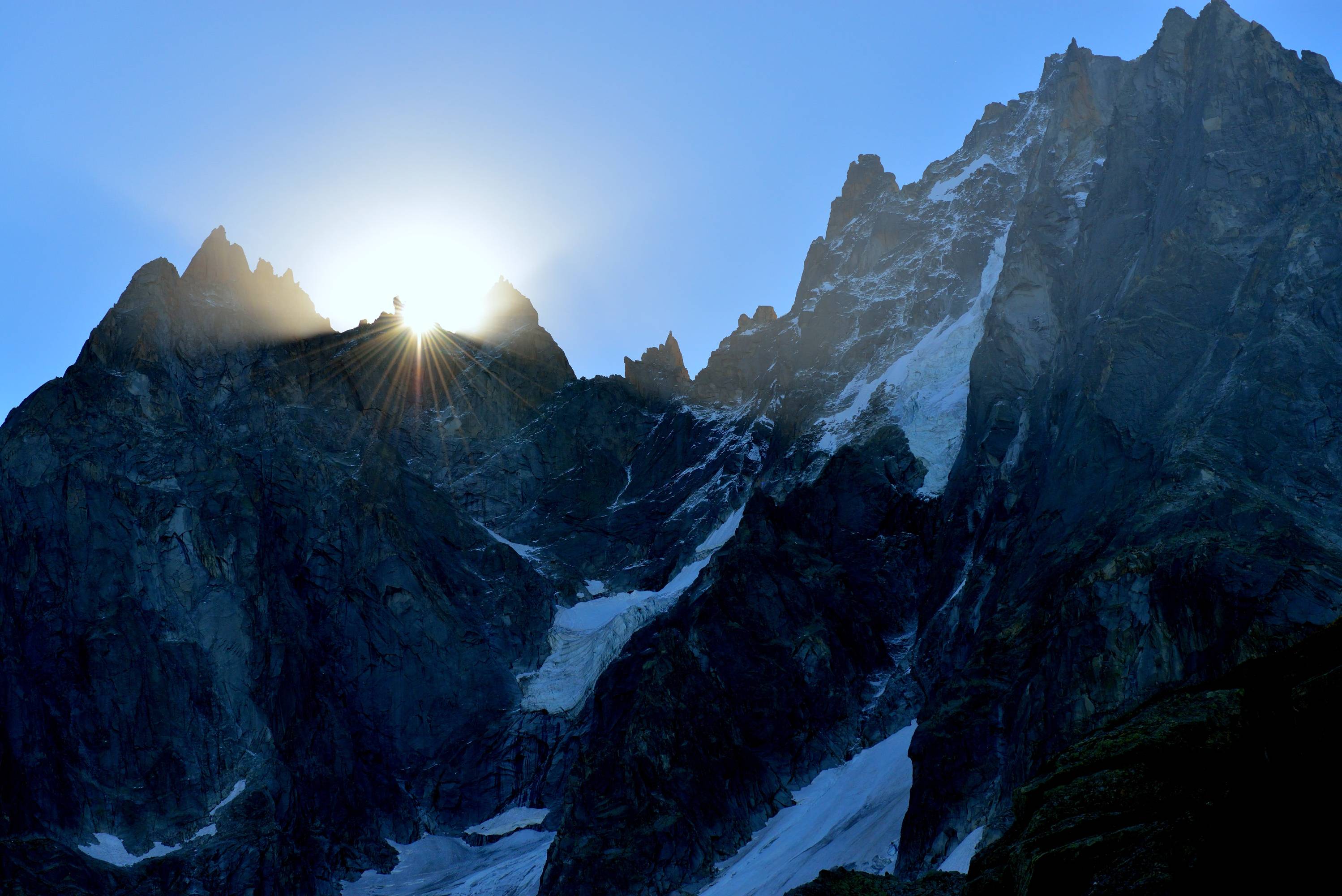 CSL10-Aiguille-de-blaitiere-Mont-Blanc-de-Michel-Jaquet.jpg