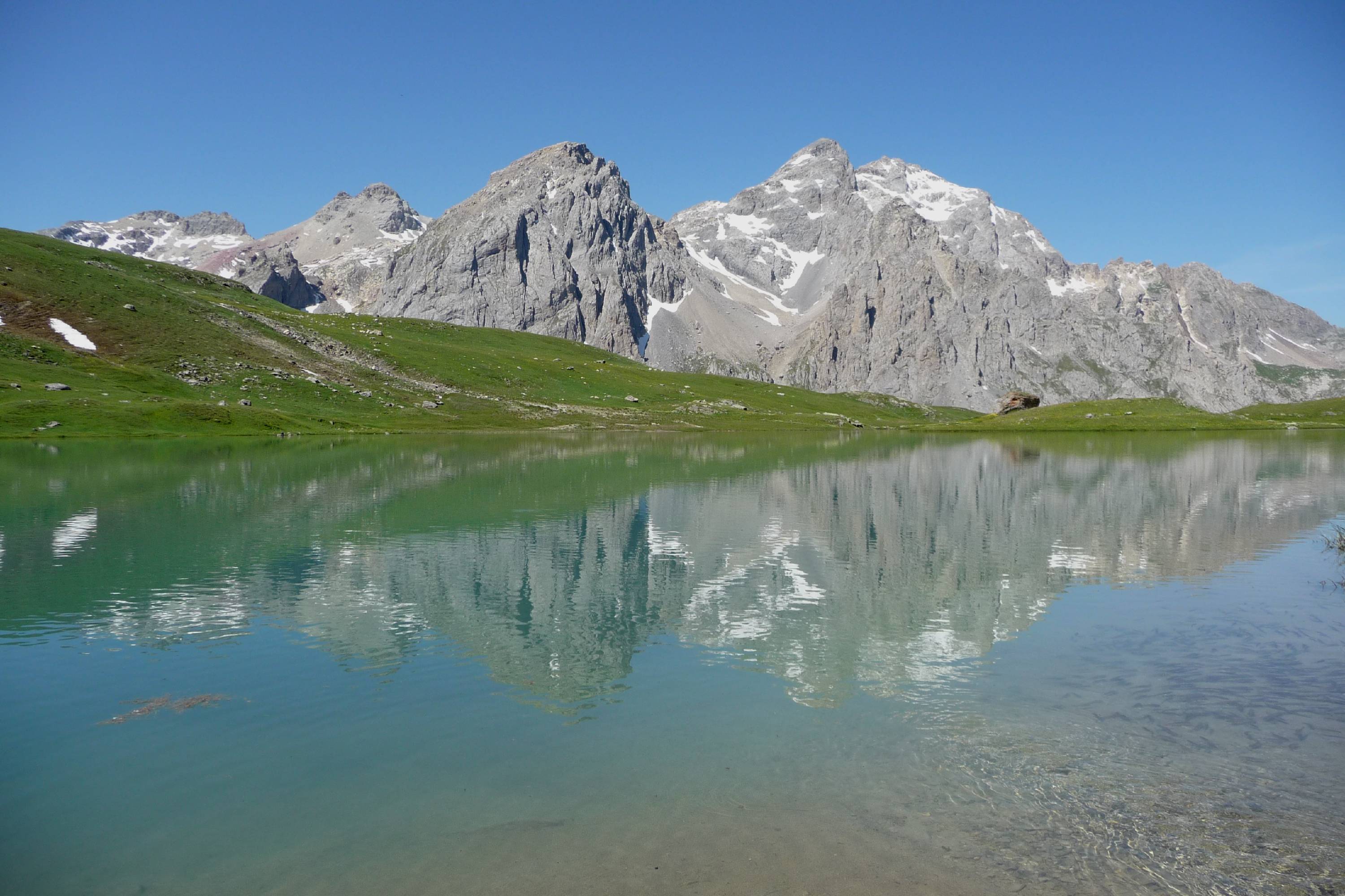 RF04-Lac-des-Cerces-de-Gisele-Duvernet-Pret.JPG