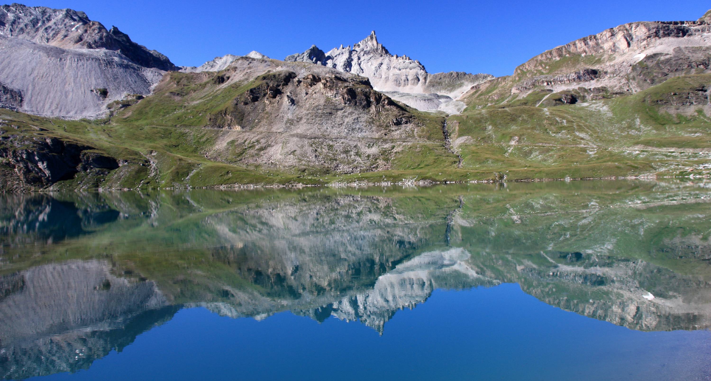 RF26-Lac-de-la-sassiere-Vanoise-de-Valerie-Nouat.JPG