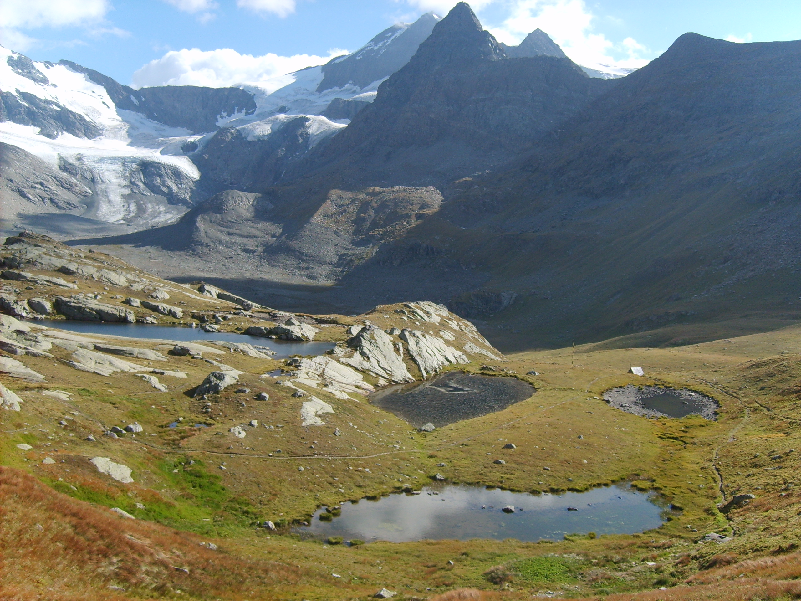 RF32-Lacs-glacier-des-evetes-de-Gerard-Gourlan.JPG