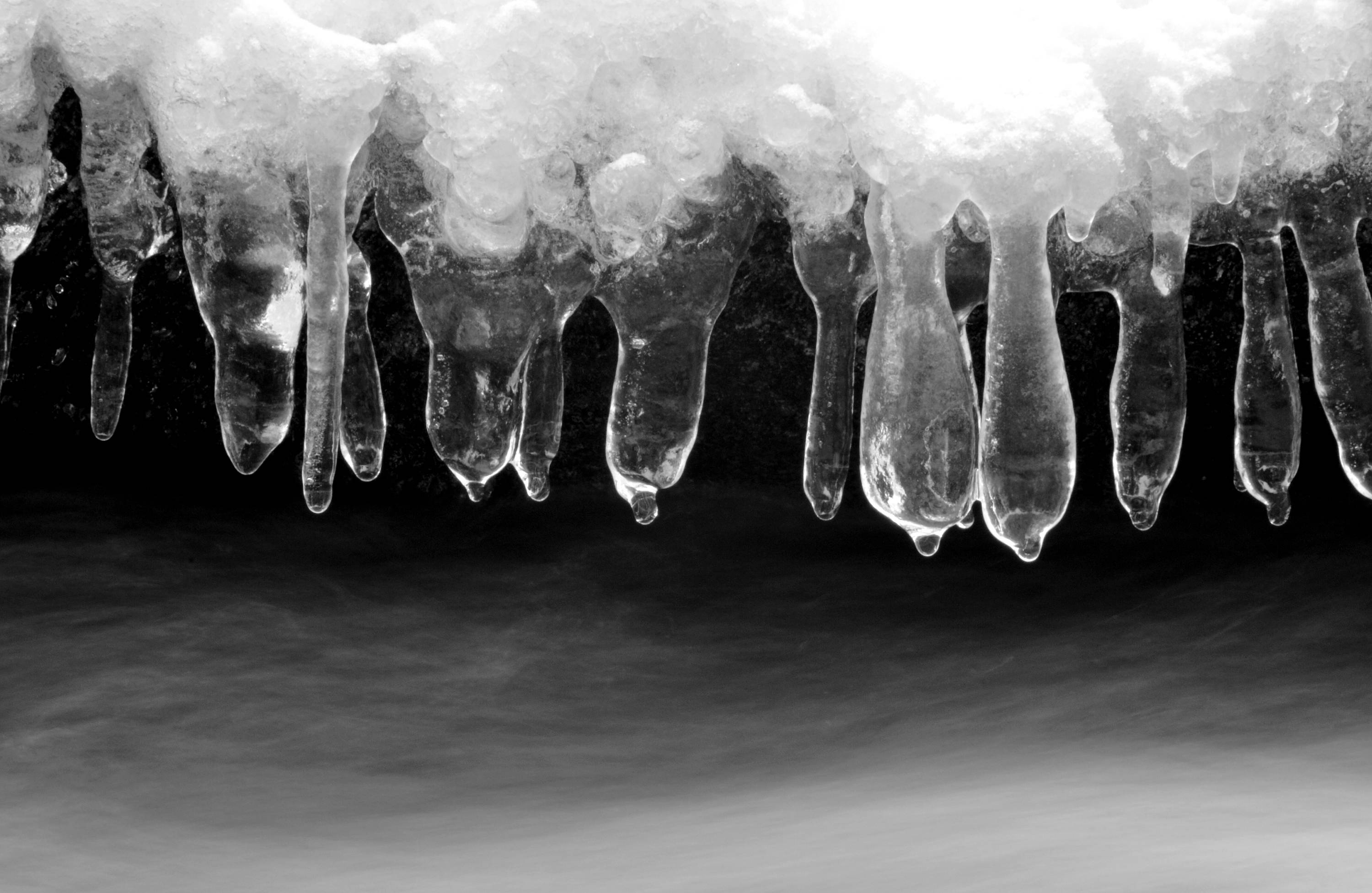 NG02-Stalactites-de-Romain-Doucelin.jpg