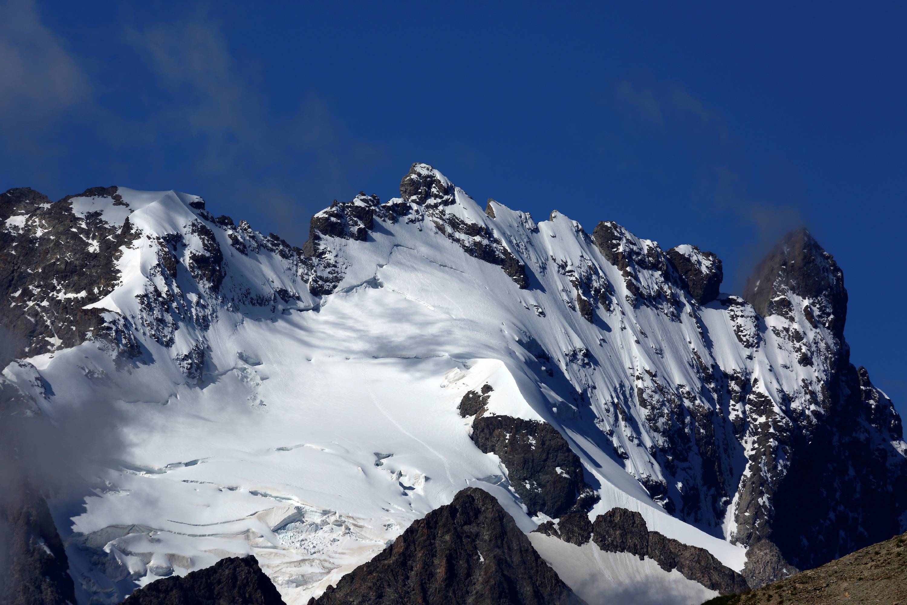 NG20-Glacier-doigt-de-Dieu-a-la-Meije-de-Michel-Meyer.jpg
