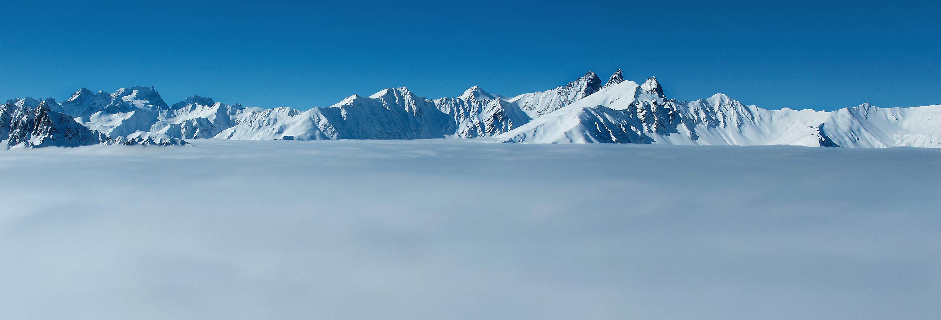 PN02-Mer-de-nuages-avec-les-Aiguilles-d-Arves-de-Jean-Claude-Suhr.jpg