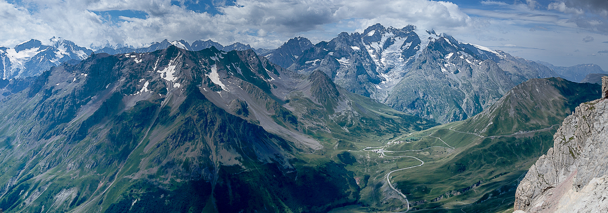 PN10-La-Meije-depuis-le-Grand-Galibier-de-Eric-Lefebvre.jpg