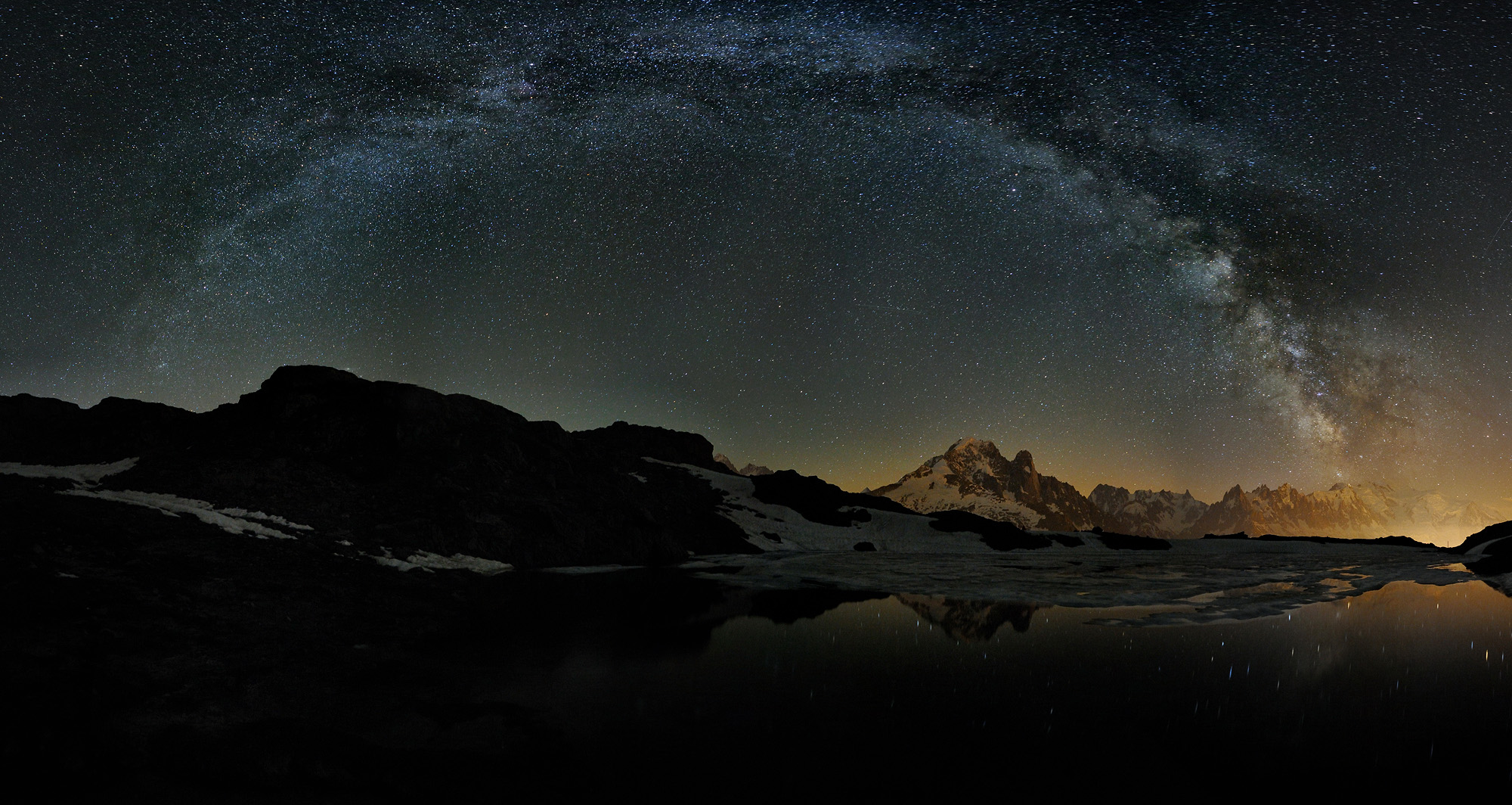 PN15-Panorama_Nocturne-Lac-des-Cheserys-avec-Voie-Lactee-de-Sylvain-Clapot.jpg