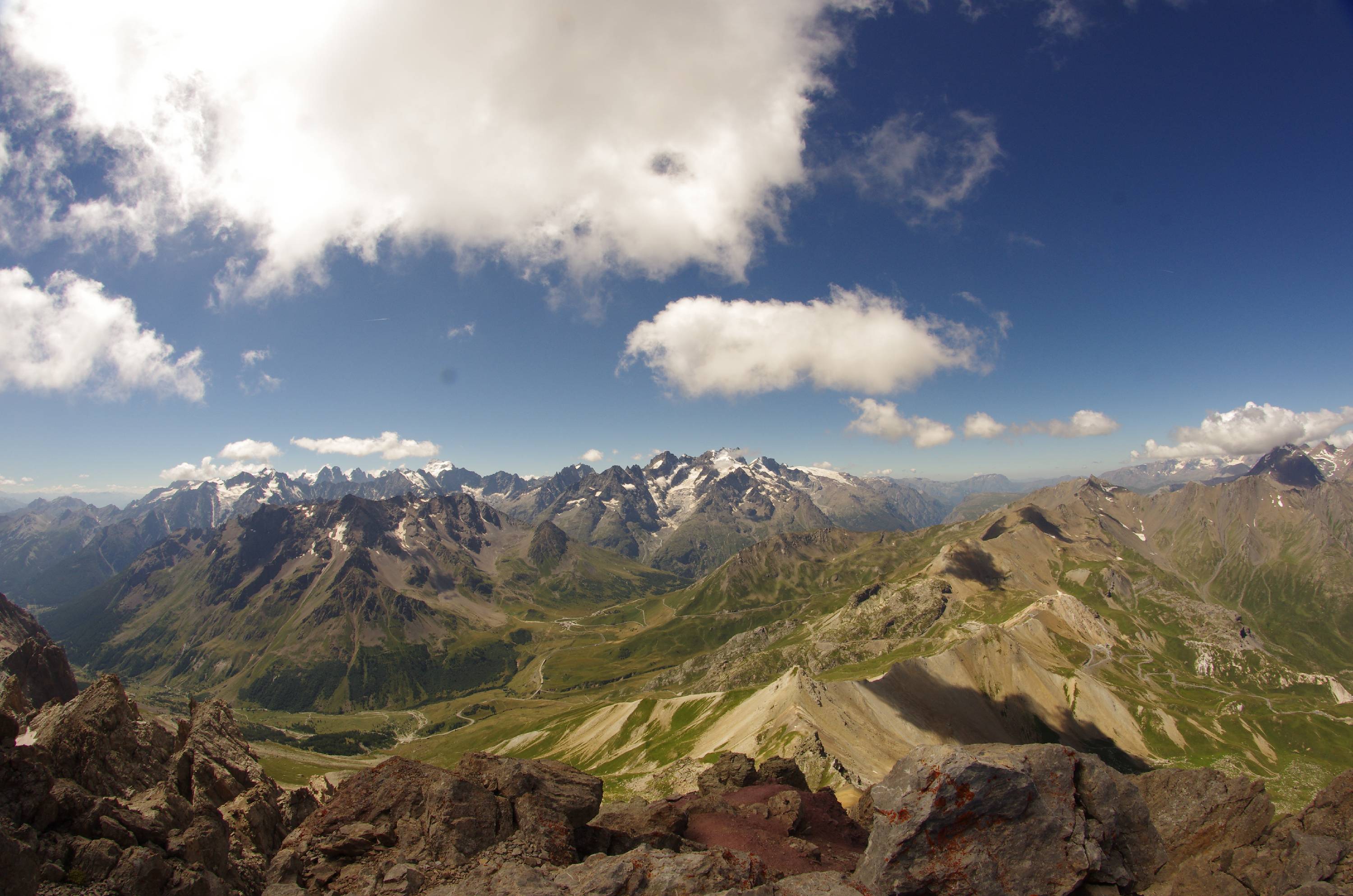 CA07-vue-depuis-le grand-Galibier-de-Joseph-Emelien.JPG