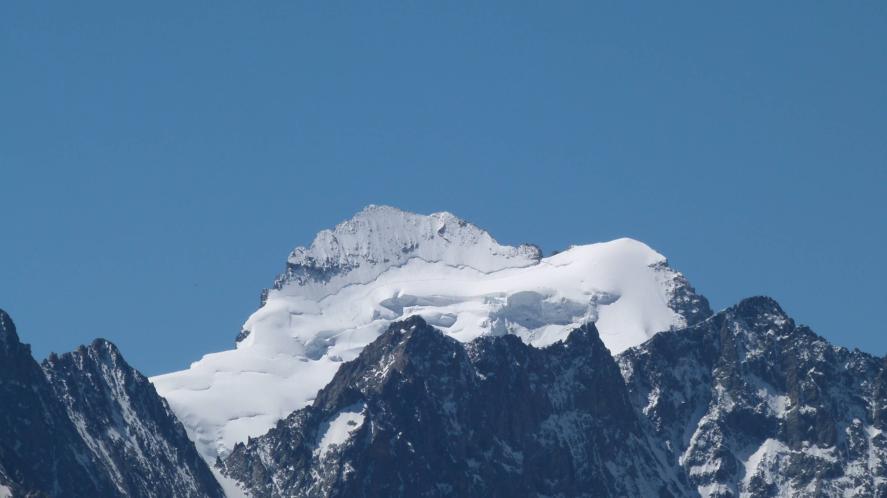 CA13-La-Barre-des-Ecrins-de-Madame-Canac.JPG